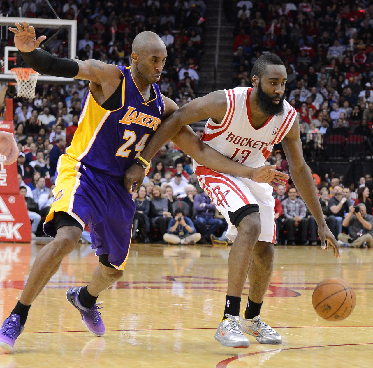 立陶宛男篮碾压凯尔特人，哈登惊艳世界的简单介绍