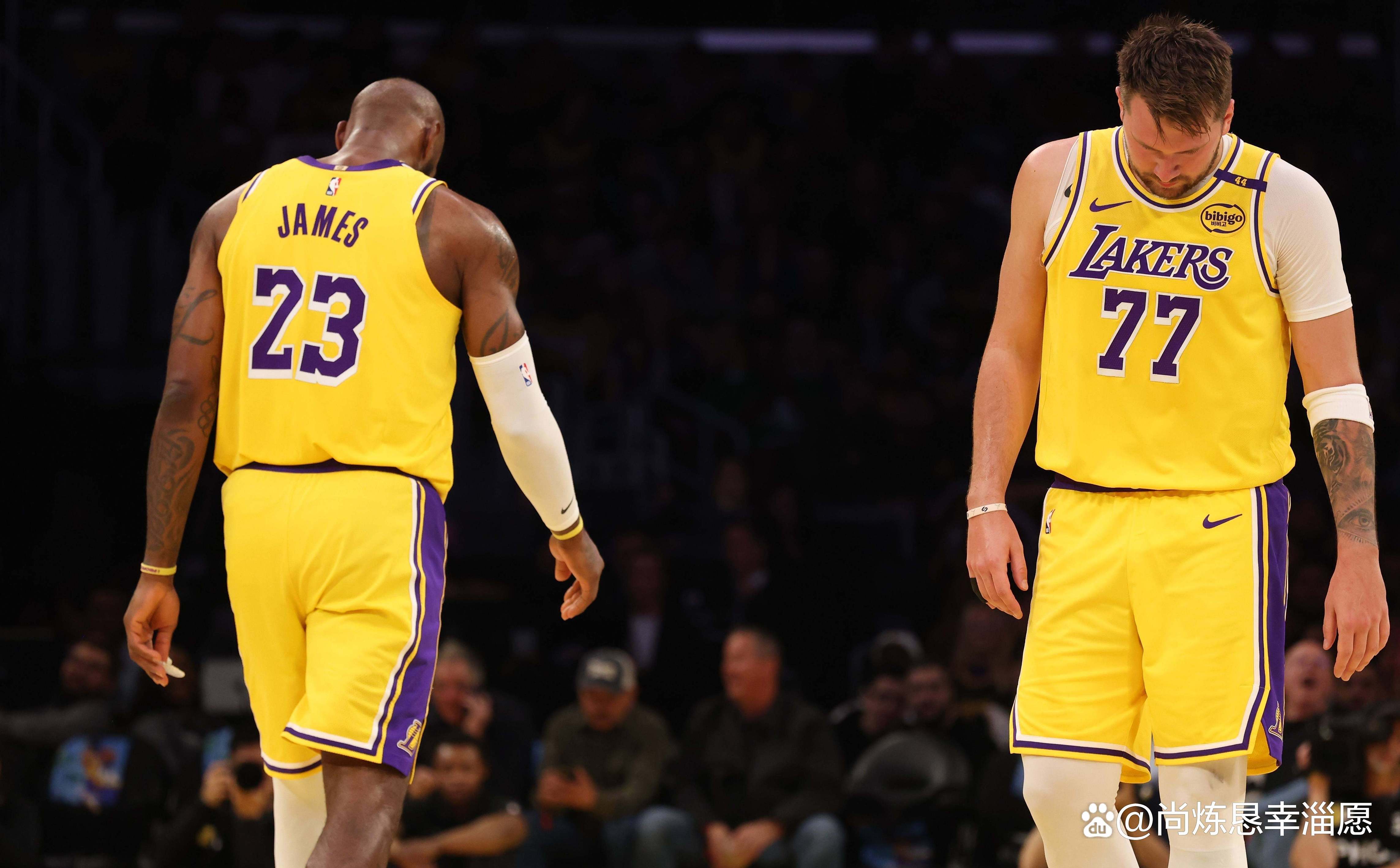 包含联赛新秀取得历史性胜利,震惊整个联赛的词条 包含联赛新秀取得历史性胜利,震惊整个联赛的词条