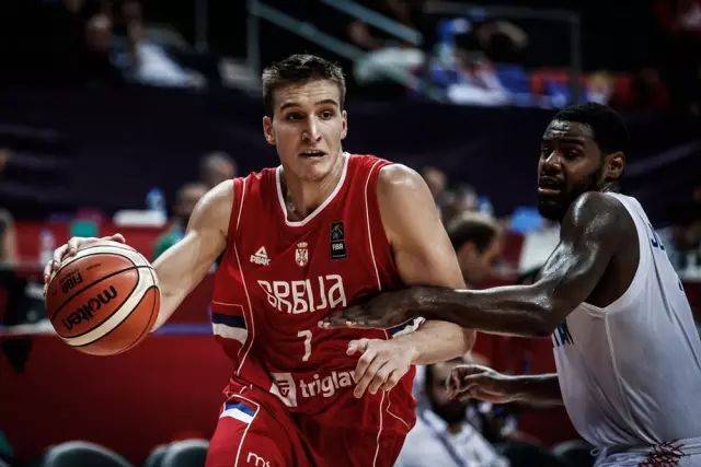 关于黑山队凭借团队合作,战胜对手取得胜利的信息 关于黑山队凭借团队合作,战胜对手取得胜利的信息