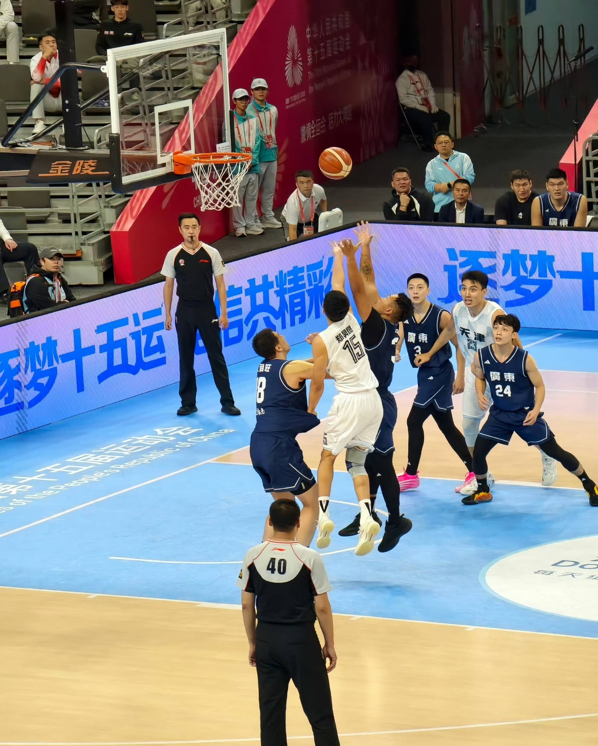 包含江苏男篮面对广东劲旅,寻找突破口的词条 包含江苏男篮面对广东劲旅,寻找突破口的词条