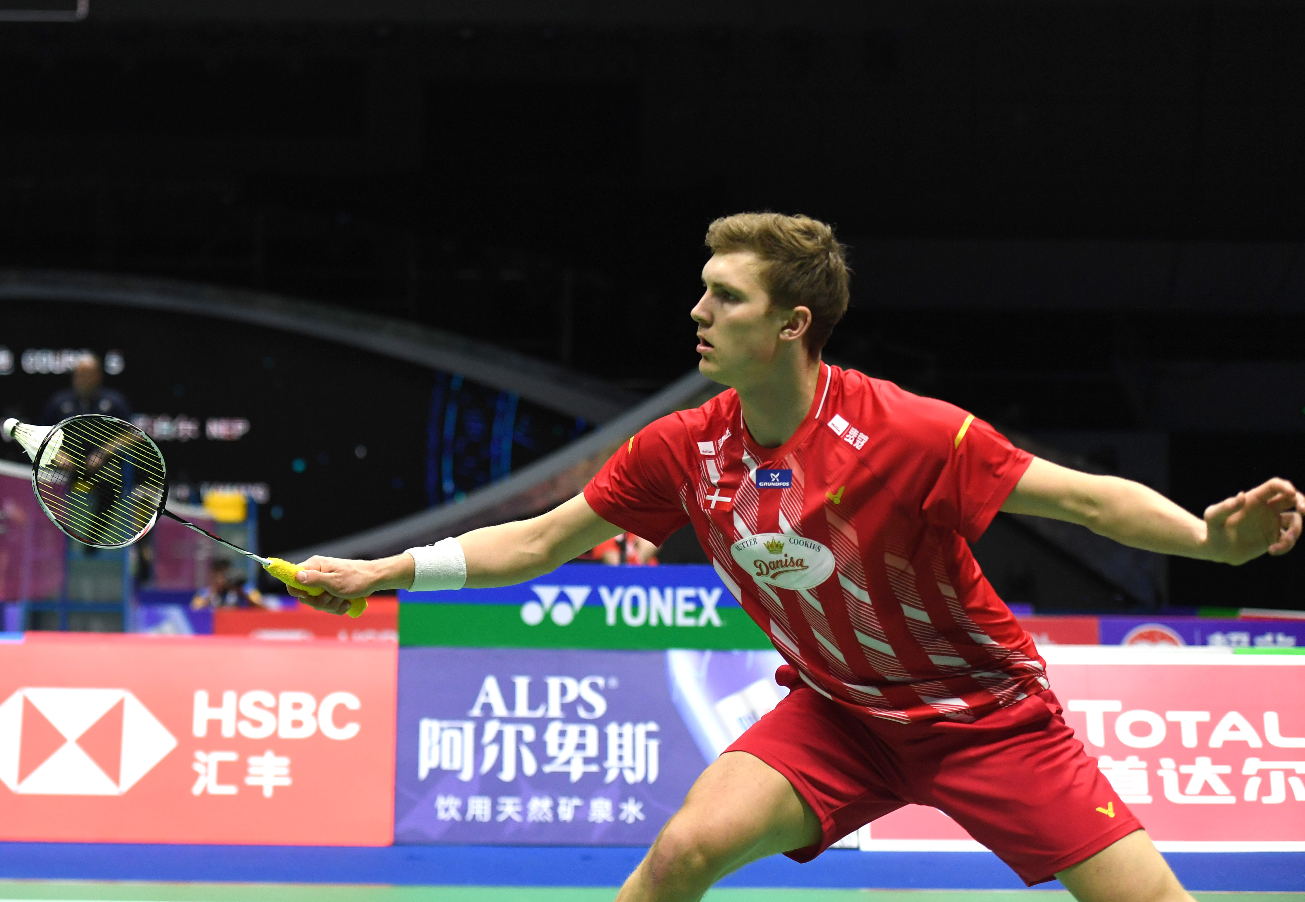 包含韩国队碾压印度队，安赛龙点燃赛场的词条