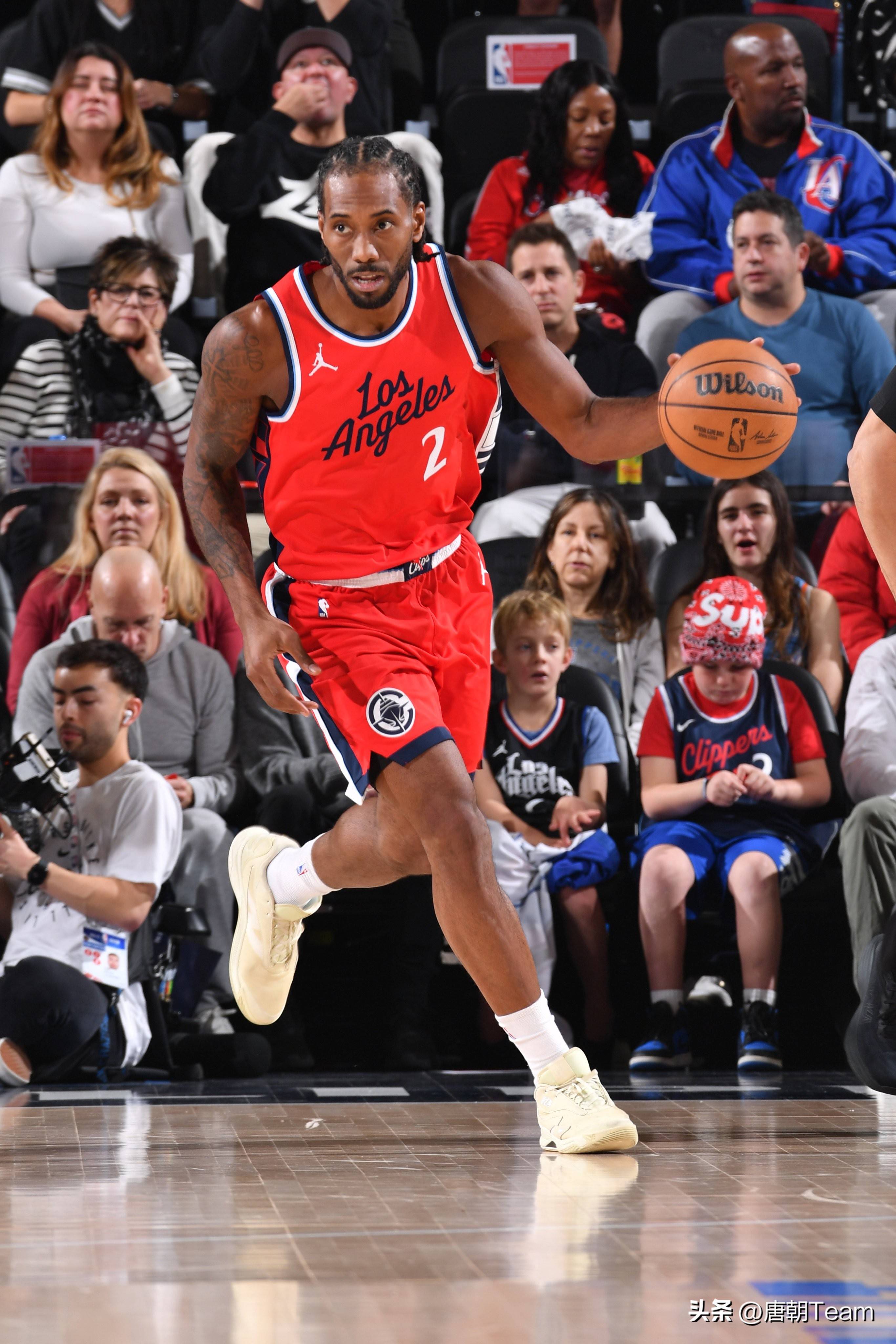 包含广东队险胜雄鹿,伦纳德关键制胜的词条 包含广东队险胜雄鹿,伦纳德关键制胜的词条