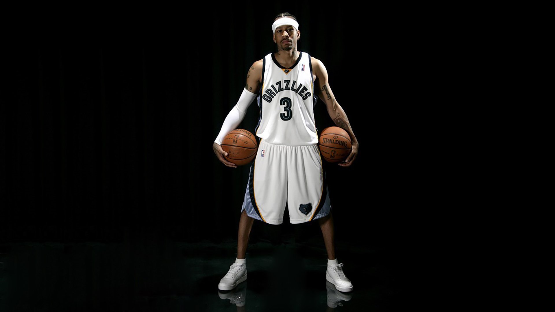 利拉德狂轰45+12仍吞败!老鹰团队篮球击溃雄鹿单核统治